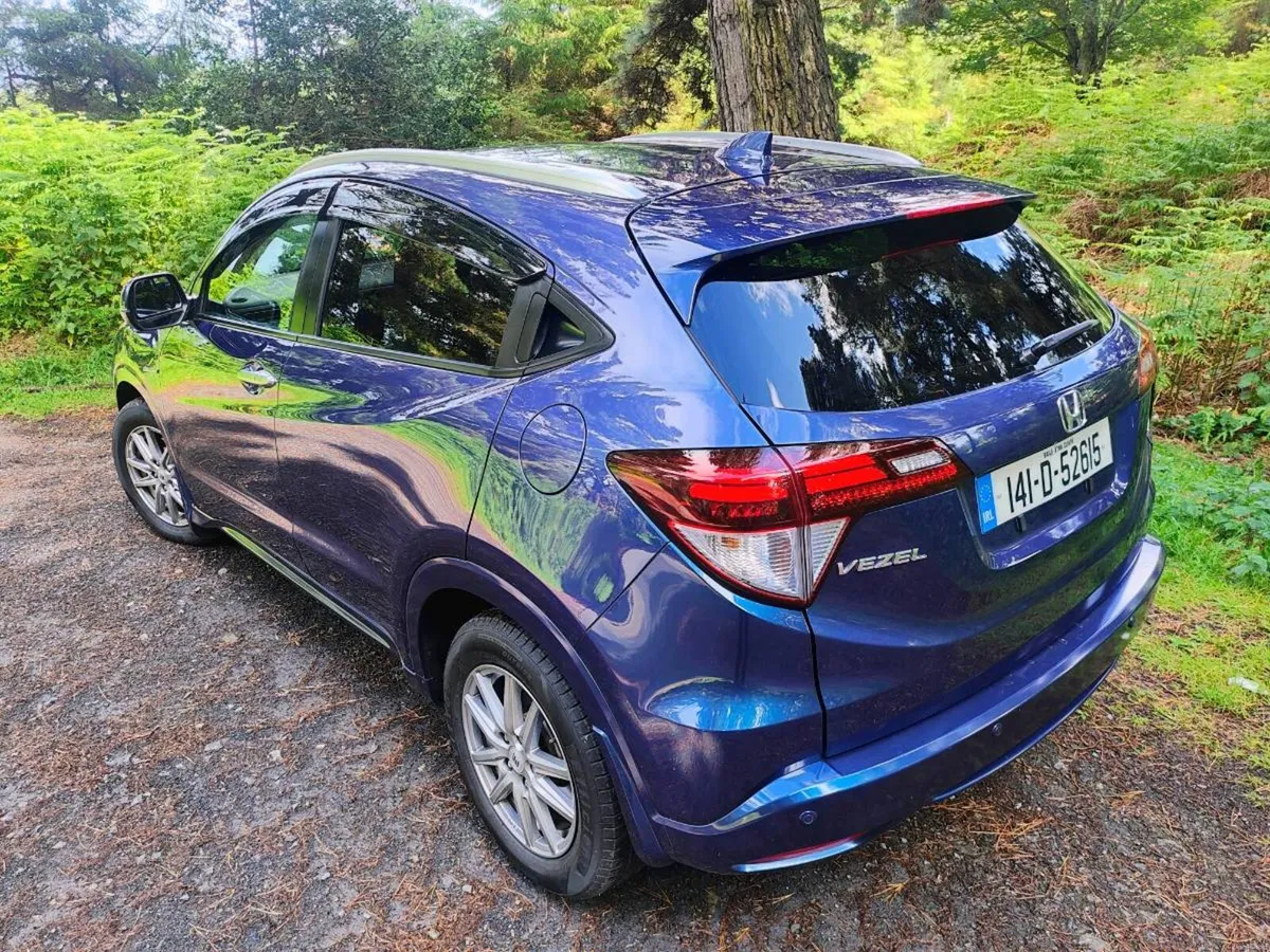 Honda Vezel 1,5 Hybrid, Full Spec, 73t km - Image 4