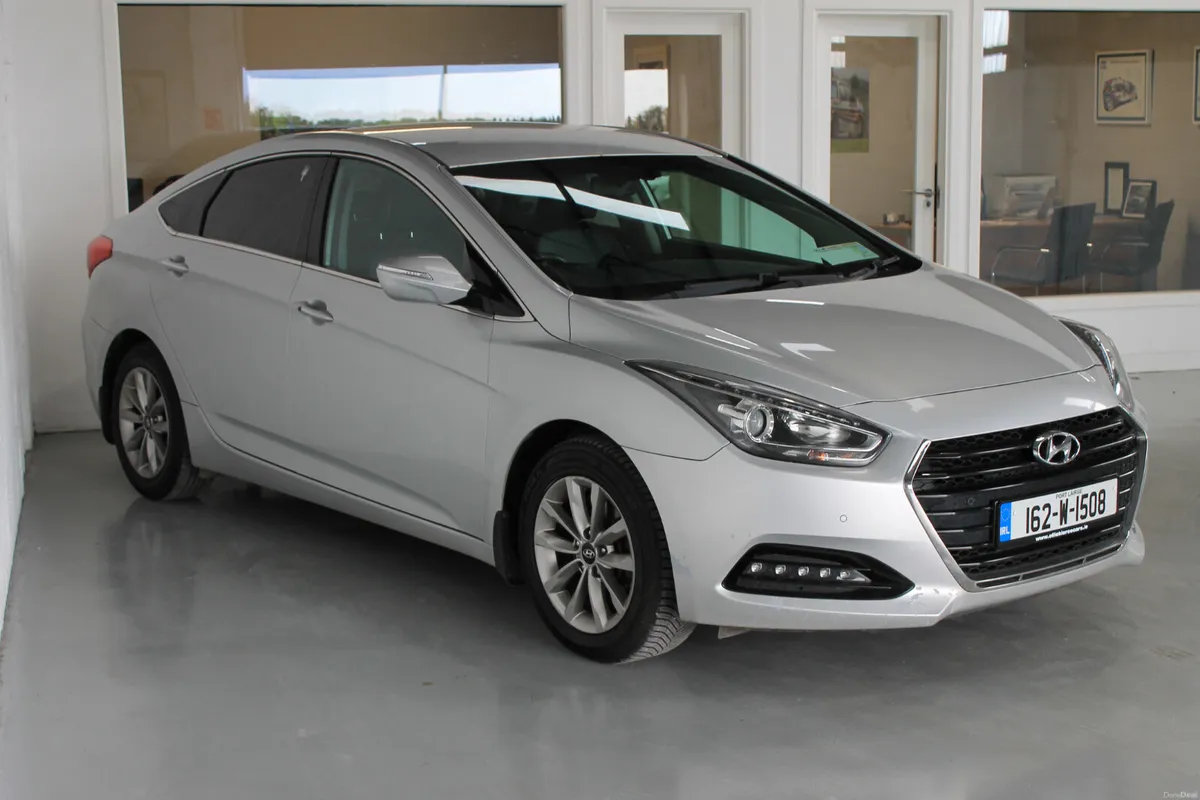 Hyundai i40 2016, Nct May 2028 - Image 4