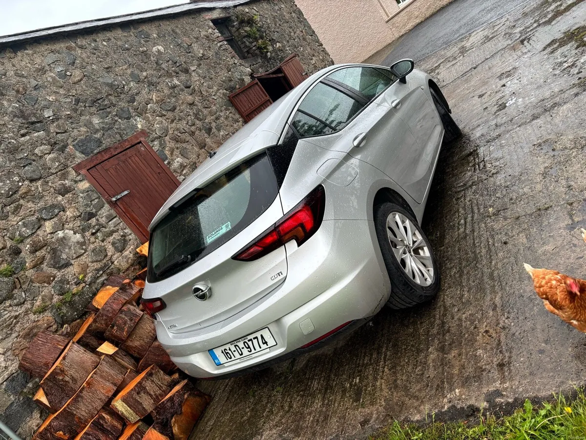 Opel Astra - Image 4