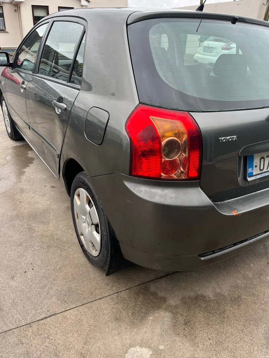 Toyota Corolla - Image 2