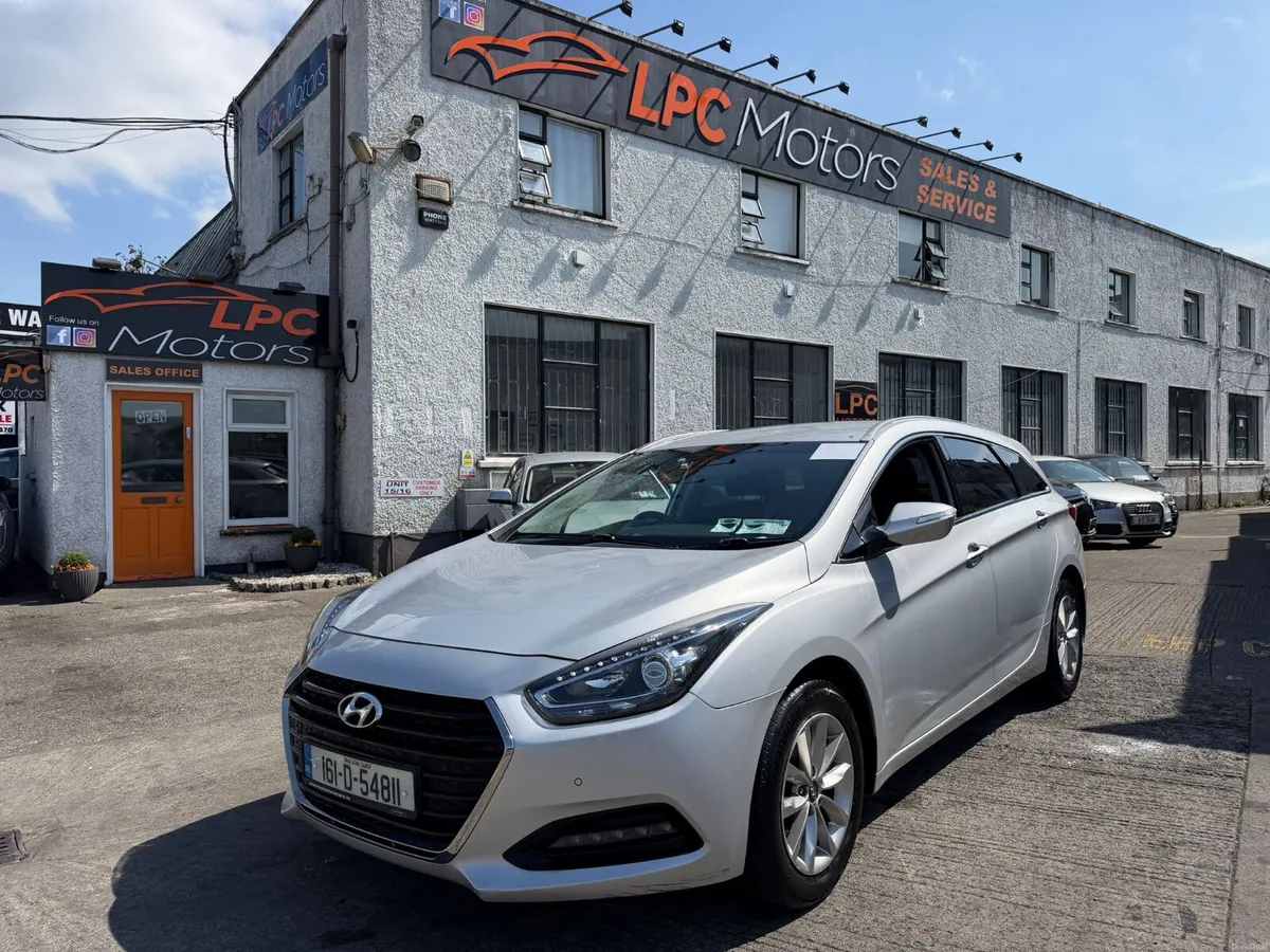 Hyundai i40 2016 Low Mileage - Image 2