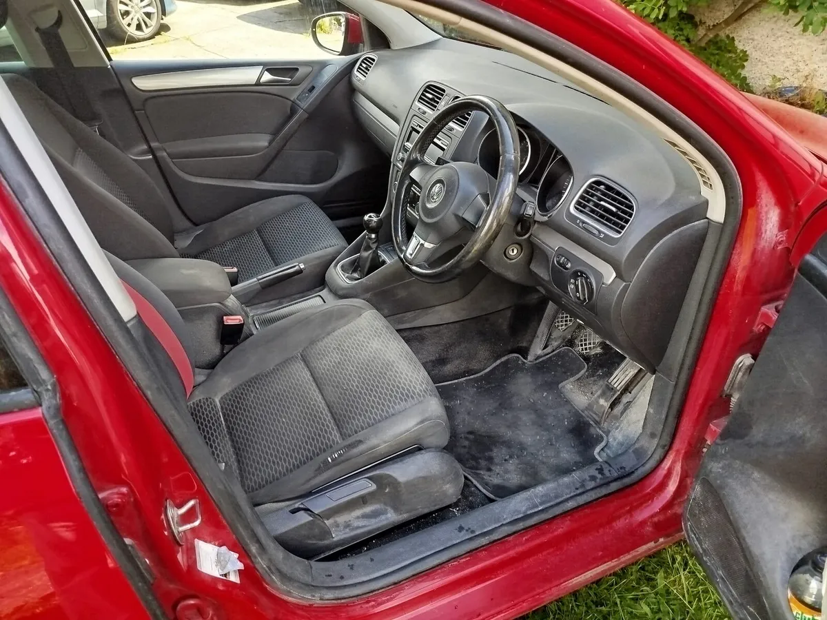 VW Golf TDI €2950 - Image 2