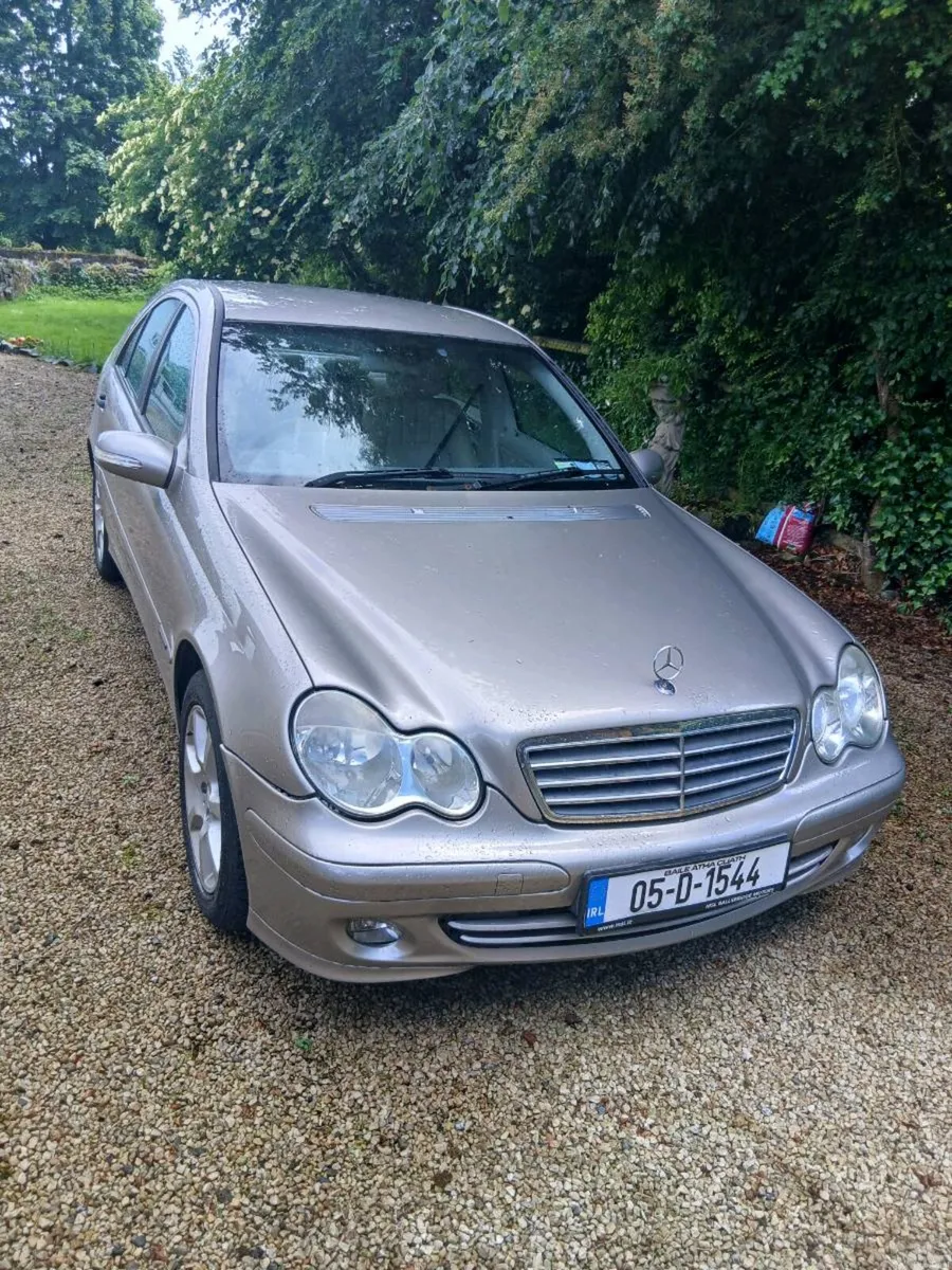 Mercedes C 180 petrol, New NCT low miles - Image 2