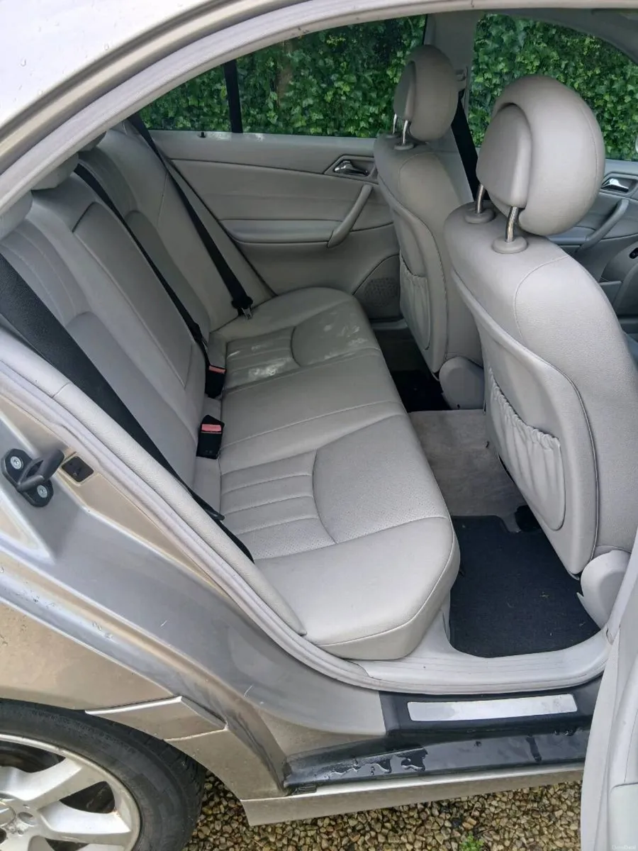 Mercedes C 180 petrol, New NCT low miles - Image 4