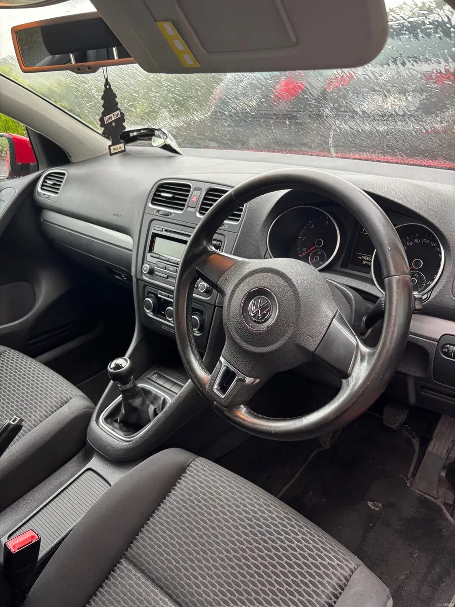 180,000km - Volkswagen Golf 1.6TDI - Image 6
