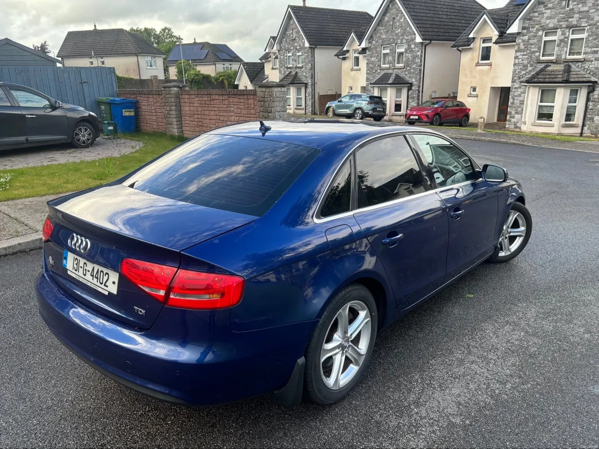 2013 Audi A4 TECHNIK high spec model 2.0 TDI 143 - Image 4