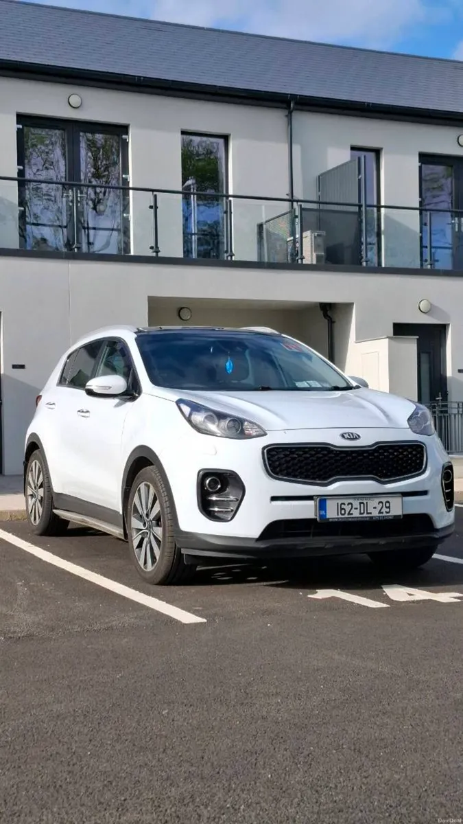 Kia Sportage 2016 - Full top spec - Image 2