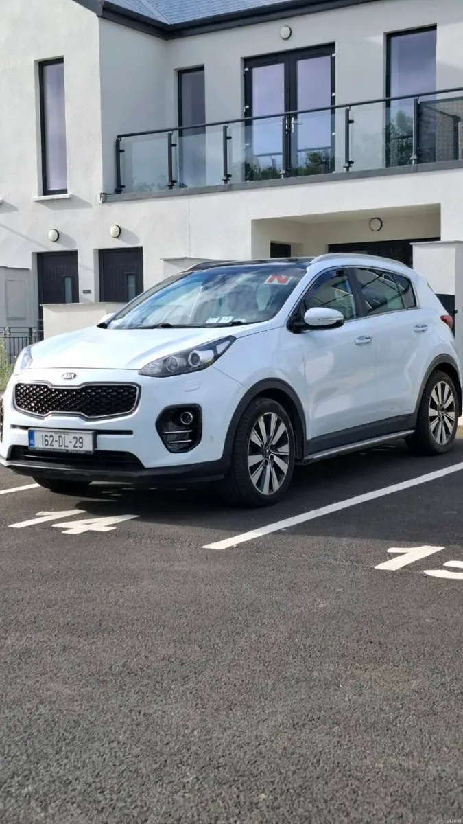 Kia Sportage 2016 - Full top spec - Image 4
