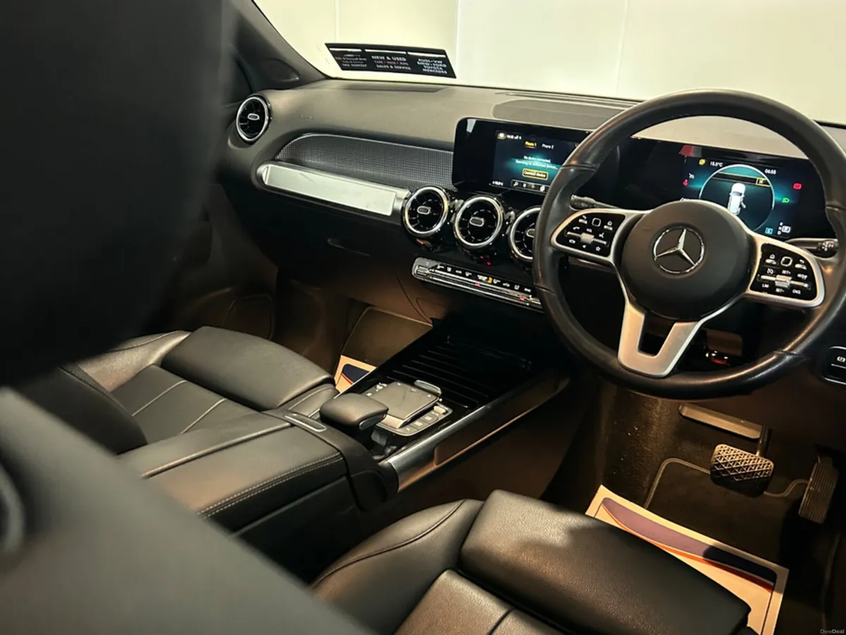 Mercedes-Benz GLB 180 D AUTO 5 5DR - Image 4