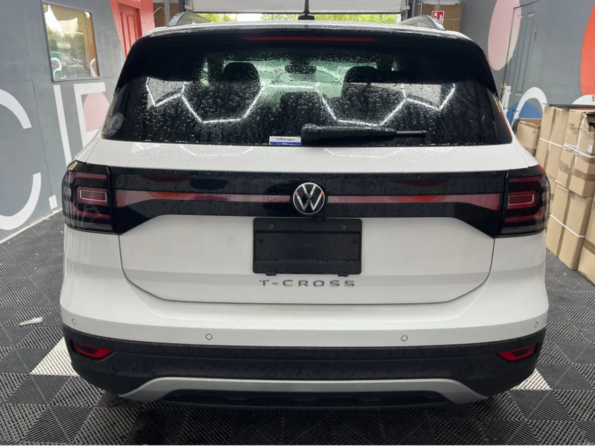 Volkswagen T-Cross 2022 VOLKSWAGEN T-CROSS TSI ACT - Image 3