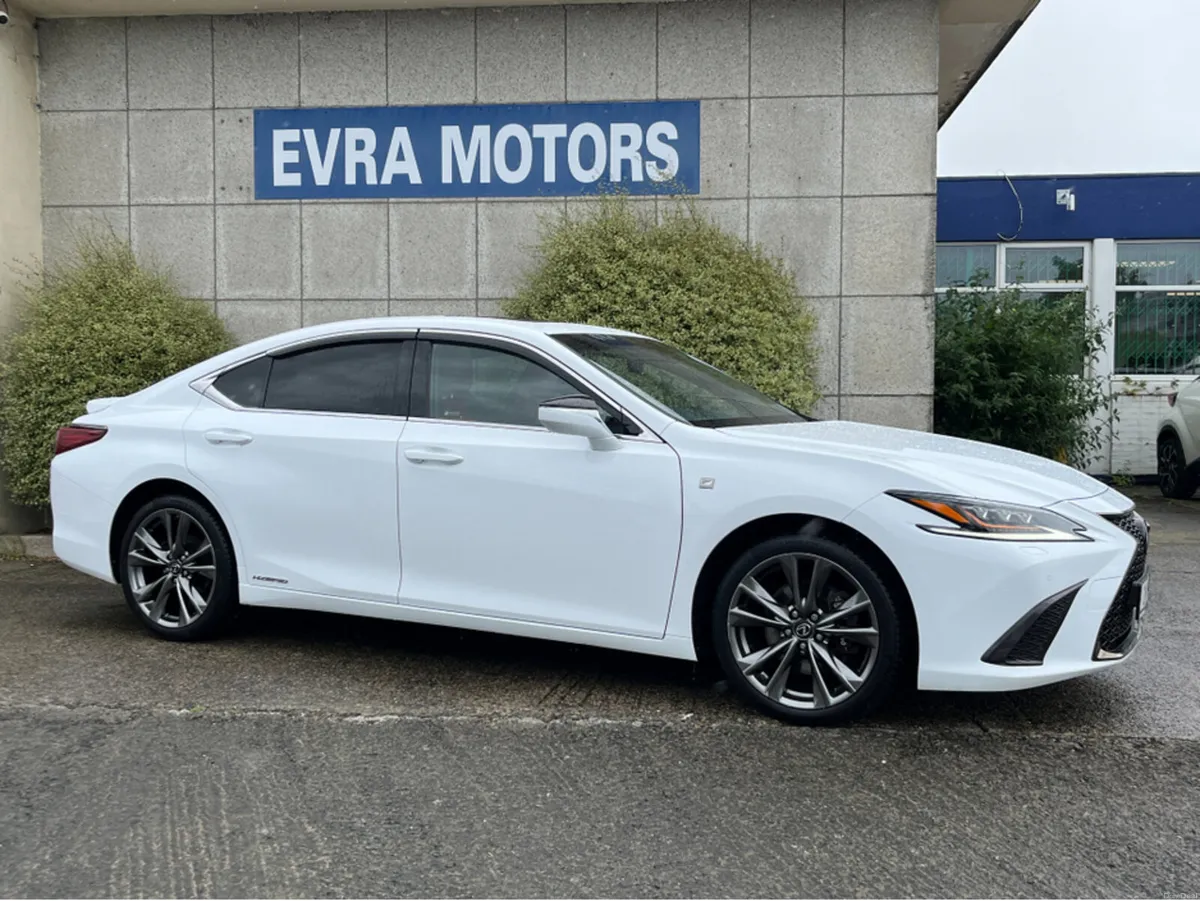 Lexus ES ES 300H F SPORT CVT 4DR AUTO 2.5 215HP - Image 2