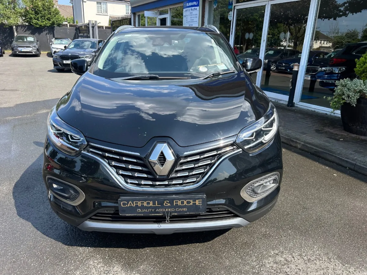Renault Kadjar 1.5 DCI GT LINE in Black & Black Le - Image 6
