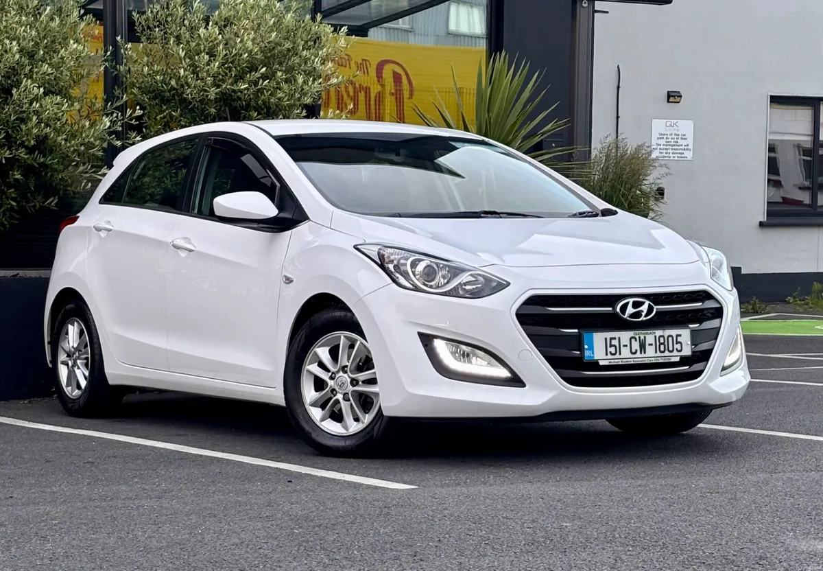 2015 Hyundai i30*1st OWNER*109k miles* - Image 1