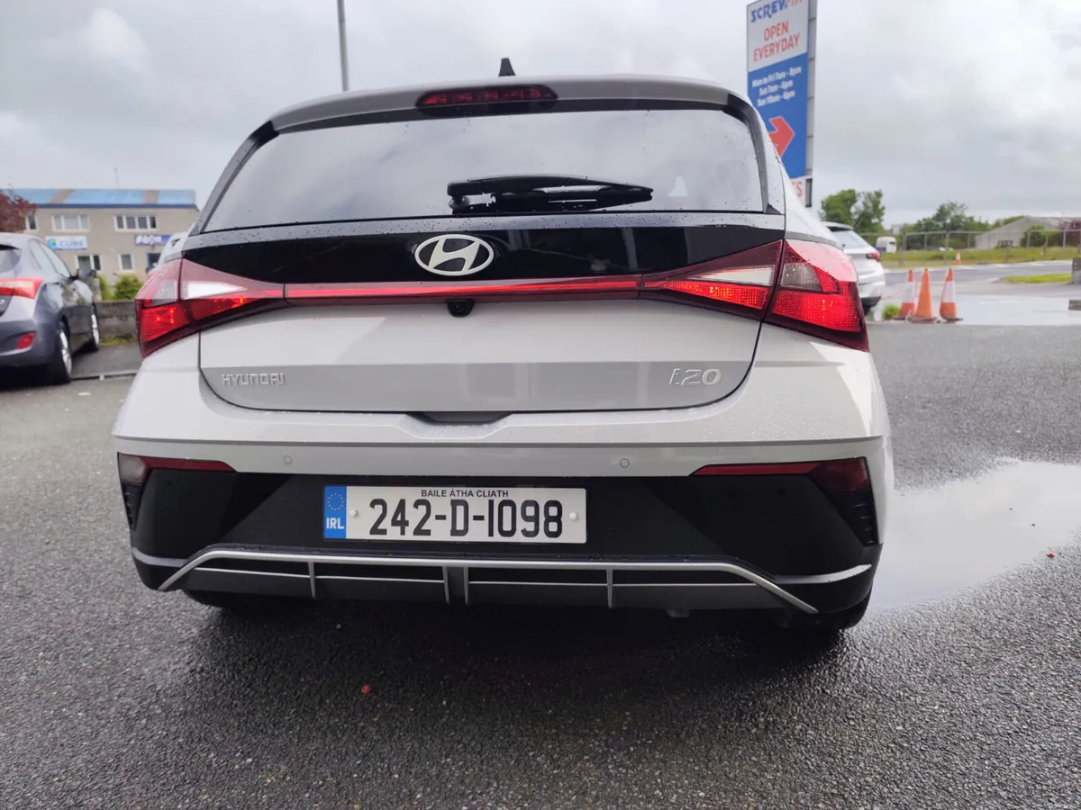 Hyundai i20 242 1.2 Petrol Delux 50 km New Nct - Image 4