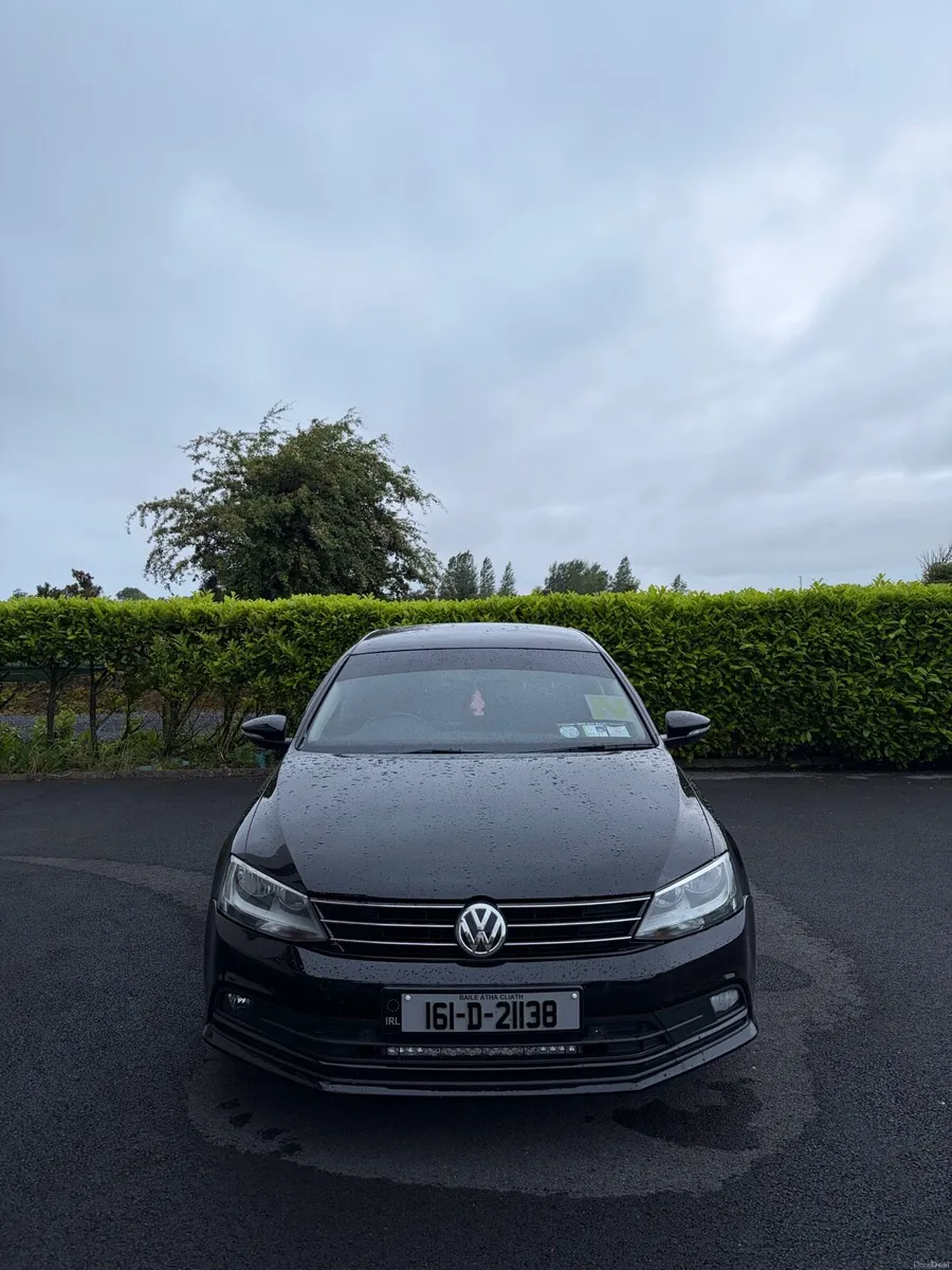 Volkswagen Jetta 2.0TDI - Image 2