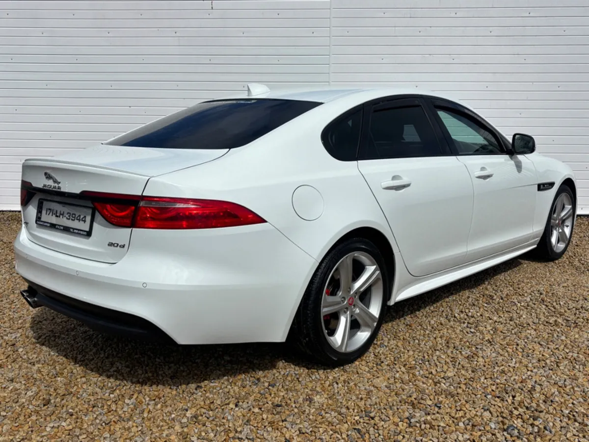 Jaguar XF 2.0 D R-SPORT 180PS 4DR AUTO - Image 3