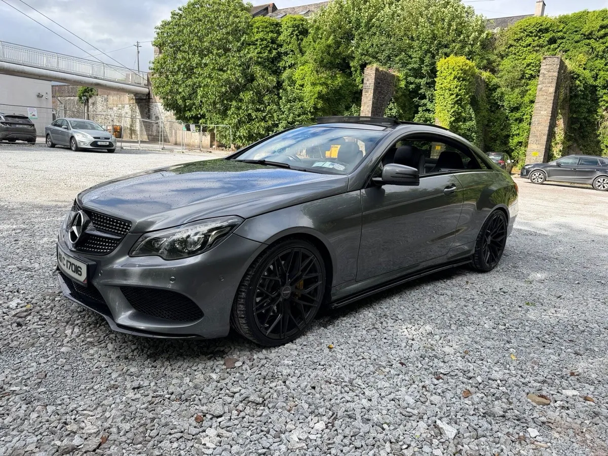Mercedes E-Class AMG E220 Coupe C207 - Image 2