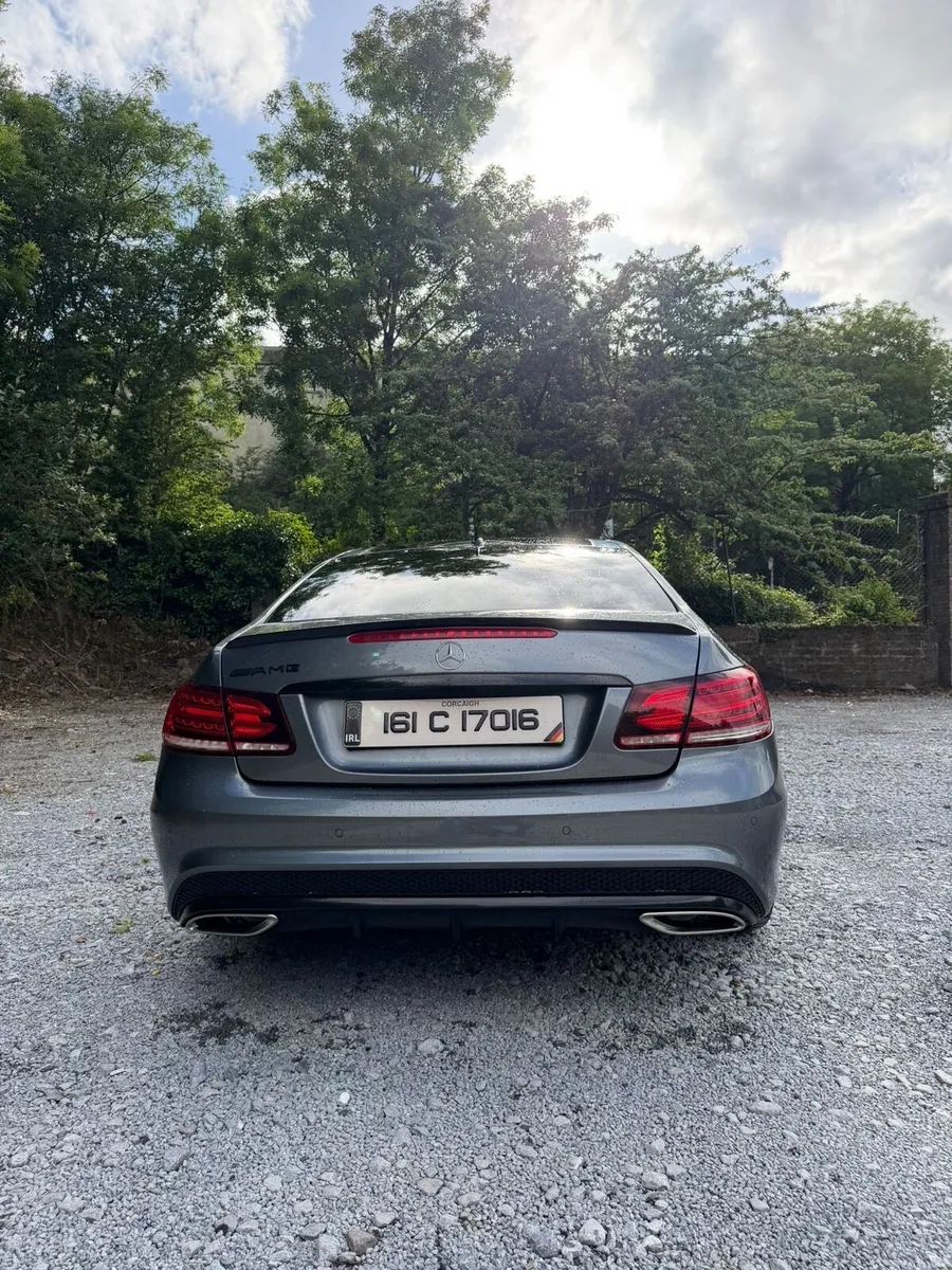 Mercedes E-Class AMG E220 Coupe C207 - Image 6