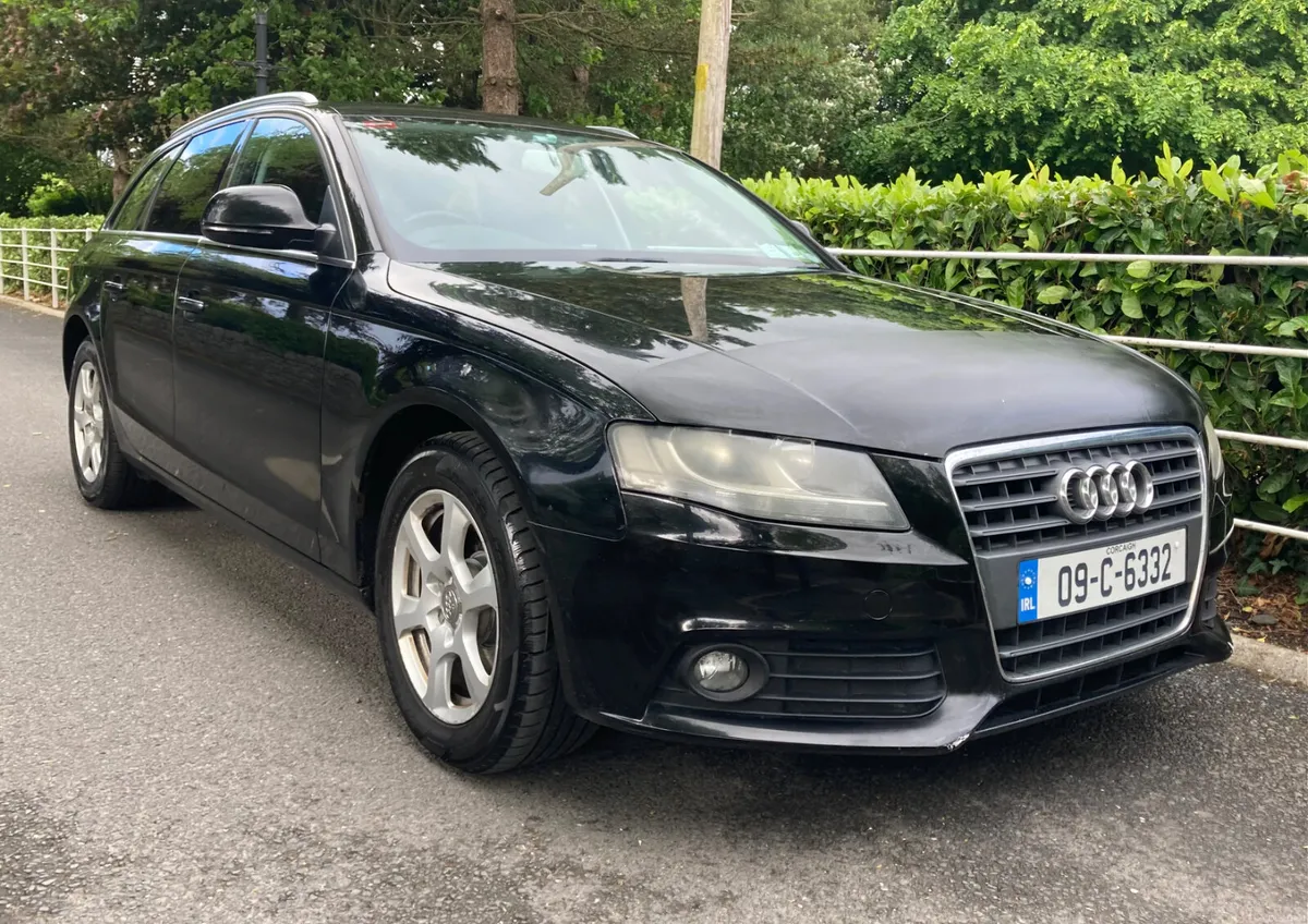 Audi A4 2.0TDI 120 BHP AVANT Estate Sport Line - Image 3