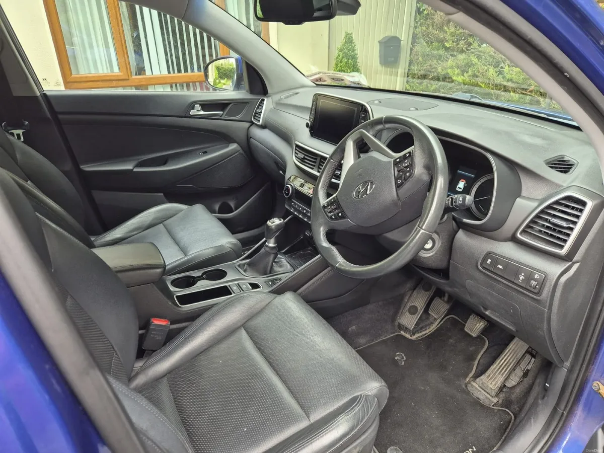 Hyundai Tucson Executive Plus  1.6  Diesel - Image 5