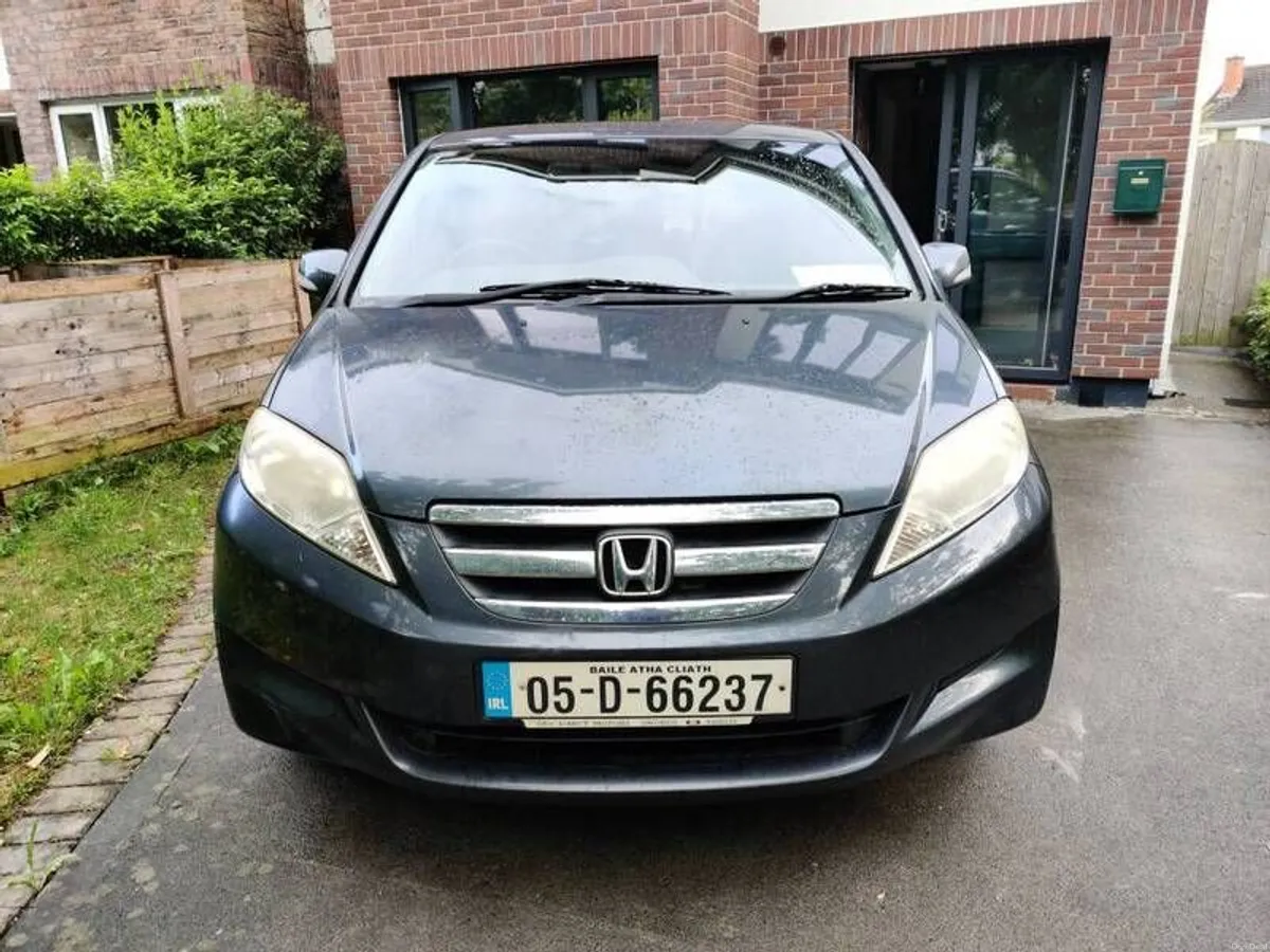 2005 Honda Fr-v - Image 1
