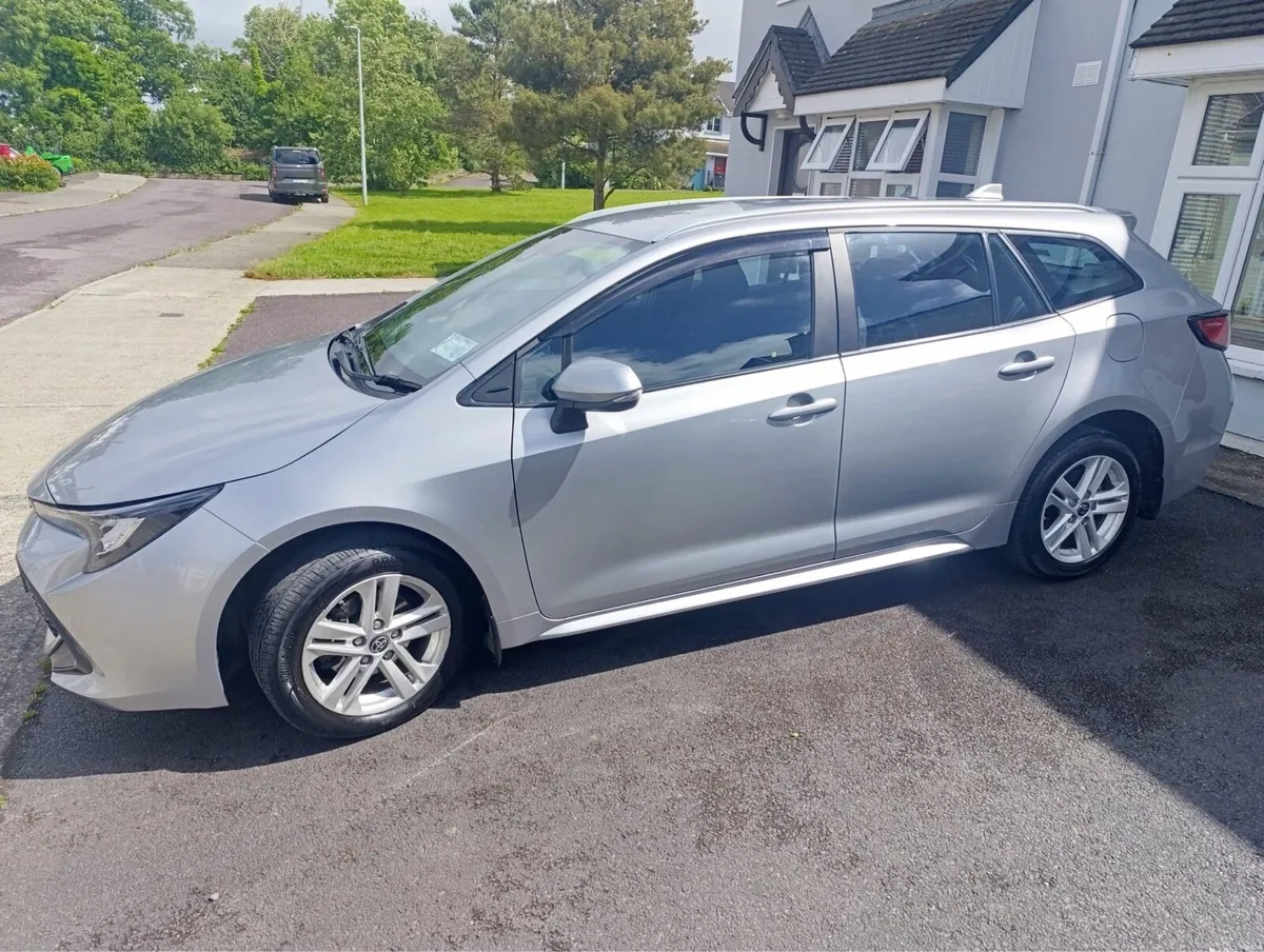Toyota Corolla Hybrid Luna TSP Automatic 2022 - Image 3