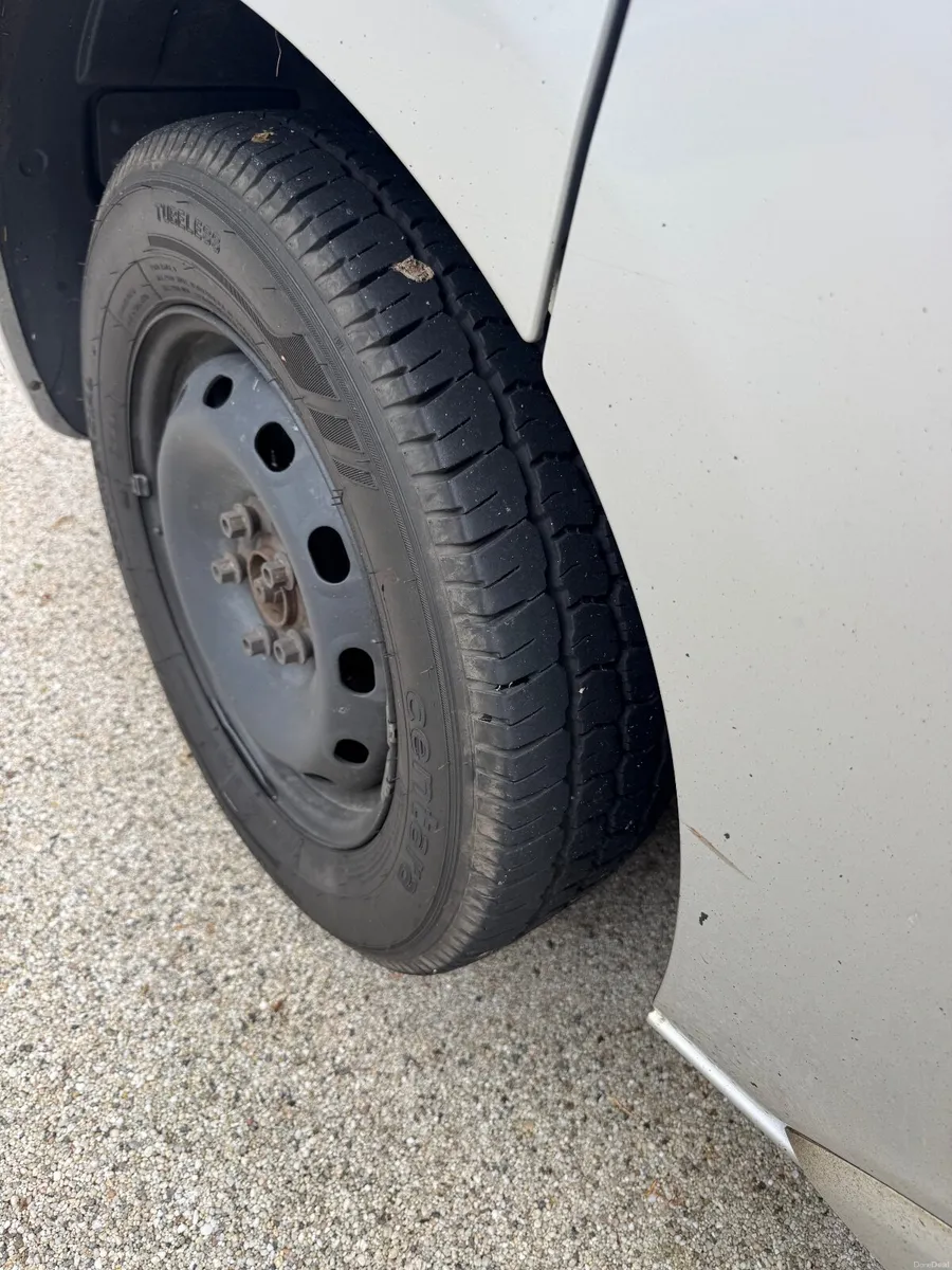 Vauxhall Vivaro 2018, Crew Cab - Image 2