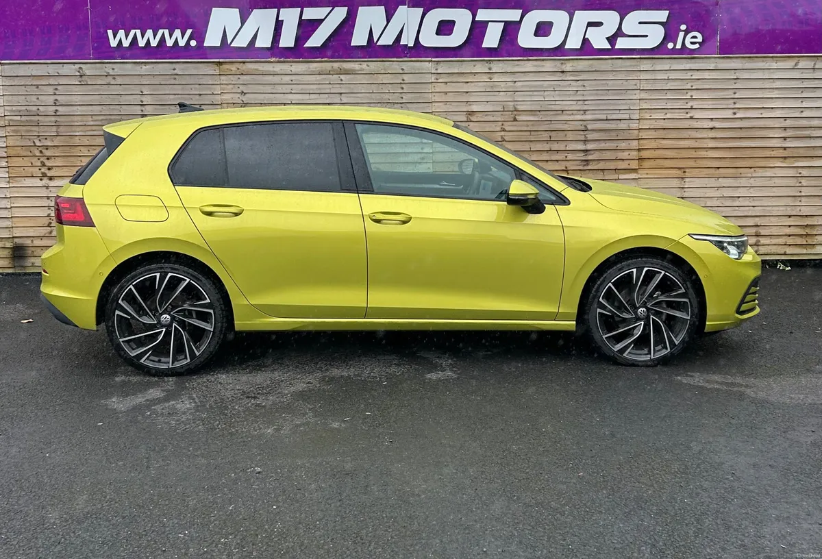 2022 VW Golf, Style DSG, 2.0TDI - Image 2