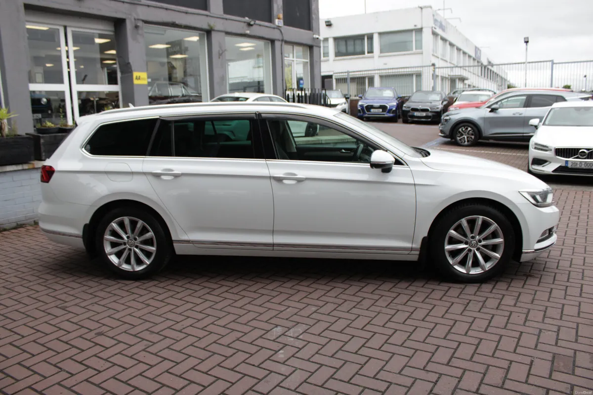 2.0TDI 150BHP HIGHLINE EDITION 5DR ESTATE AUTO // - Image 3