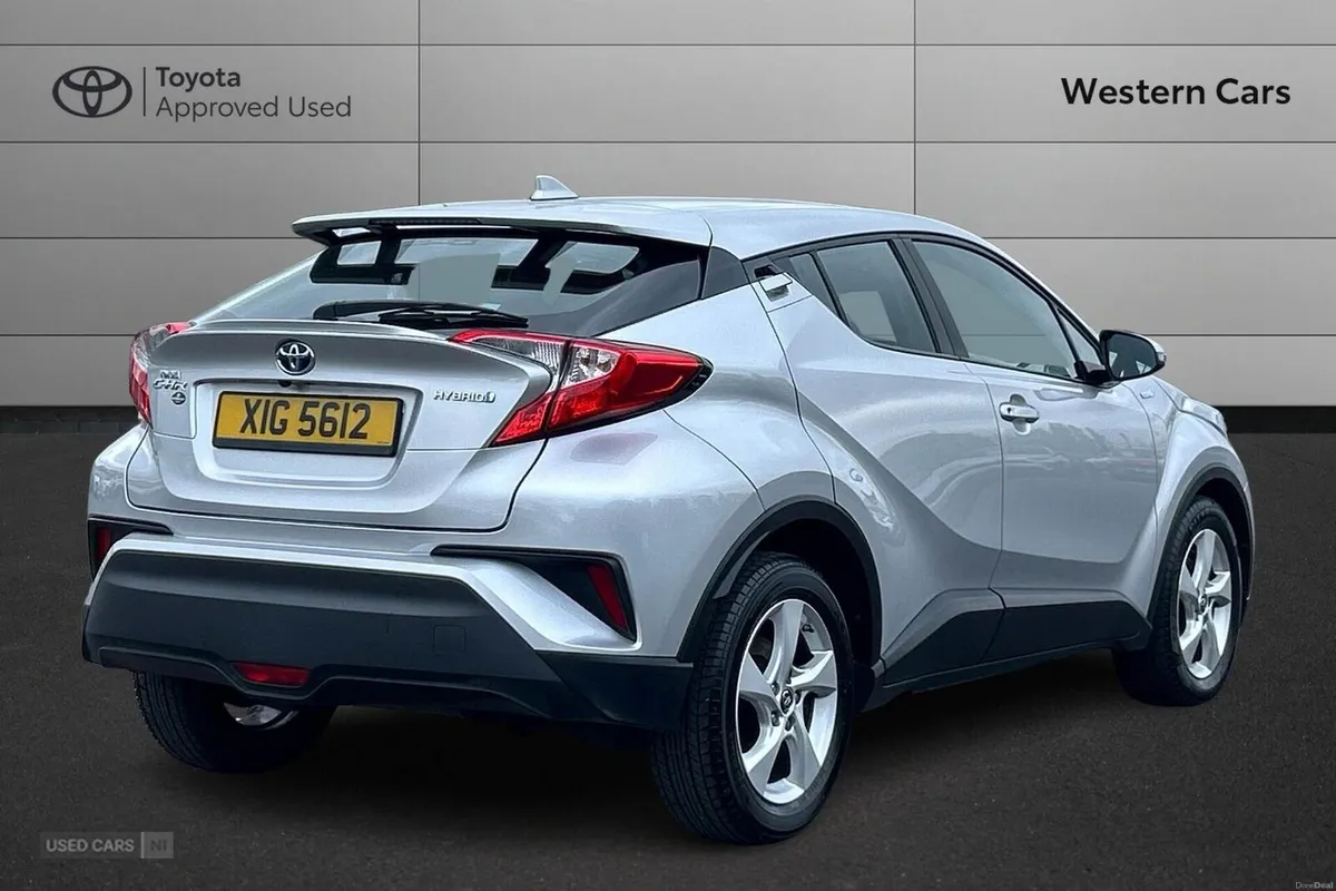 Toyota C-HR 1.8 VVT-h Icon CVT Euro 6 (s/s) 5dr - Image 2