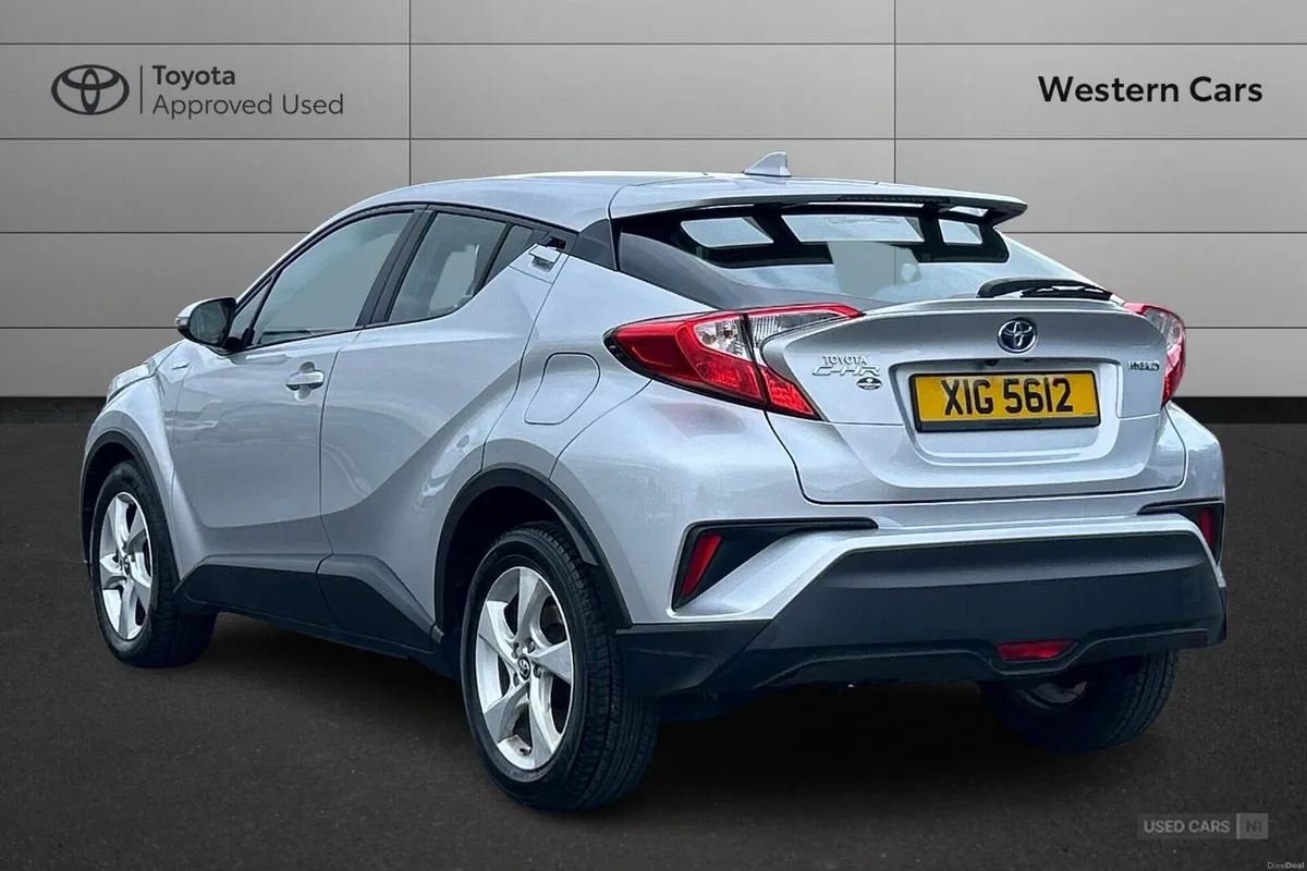Toyota C-HR 1.8 VVT-h Icon CVT Euro 6 (s/s) 5dr - Image 4