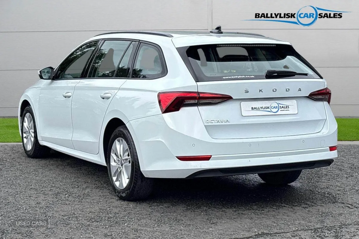 Skoda Octavia 1.0 TSI SE Technology Estate 5dr Pet - Image 2
