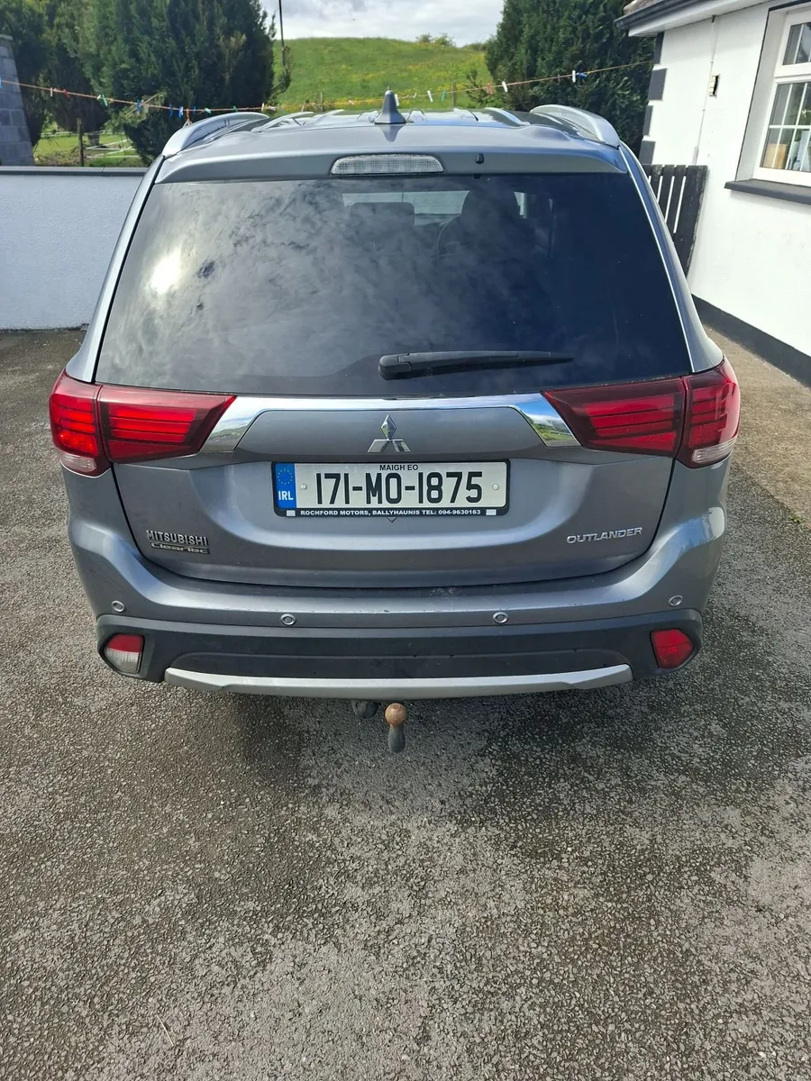 Mitsubishi Outlander 2017 - Image 3