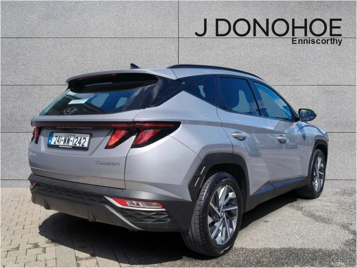 Hyundai Tucson 2WD Executive - Image 3