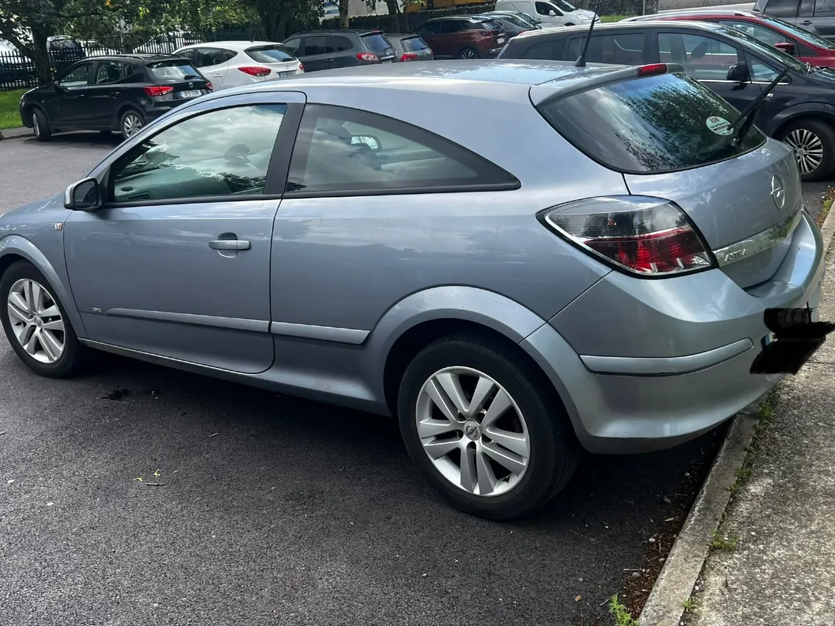 Opel Astra 2008 - Image 4