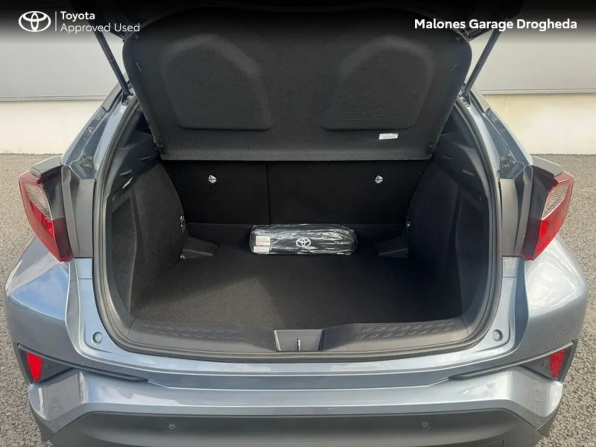 Toyota C-HR 1.8 Hybrid Sport Call Now 041 980 2420 - Image 6
