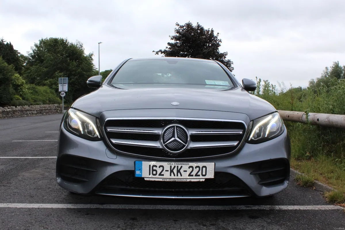 Mercedes-Benz E-Class 2016 AMG Line E220D - Image 3