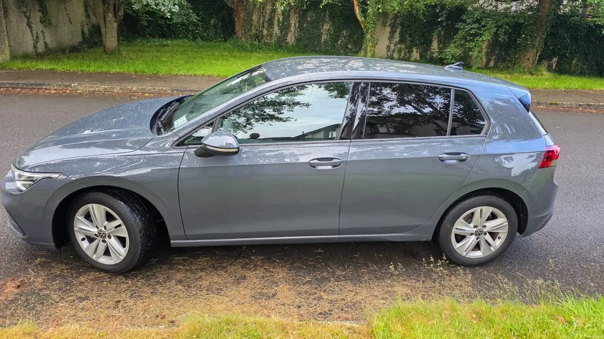 Volkswagen Golf 2021 - Image 2