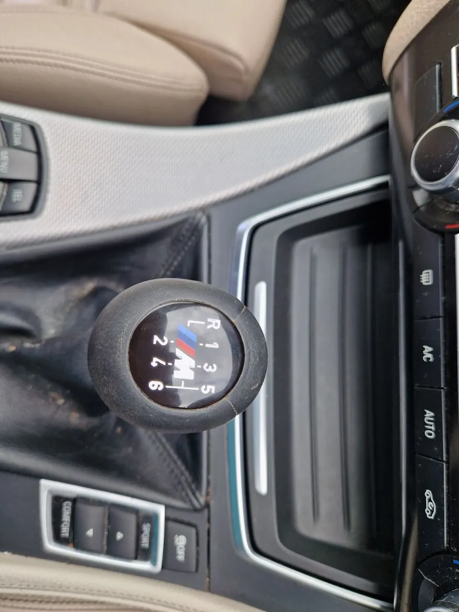 BMW 5-Series 2015 D F10 M SPORT 4DR - Image 2