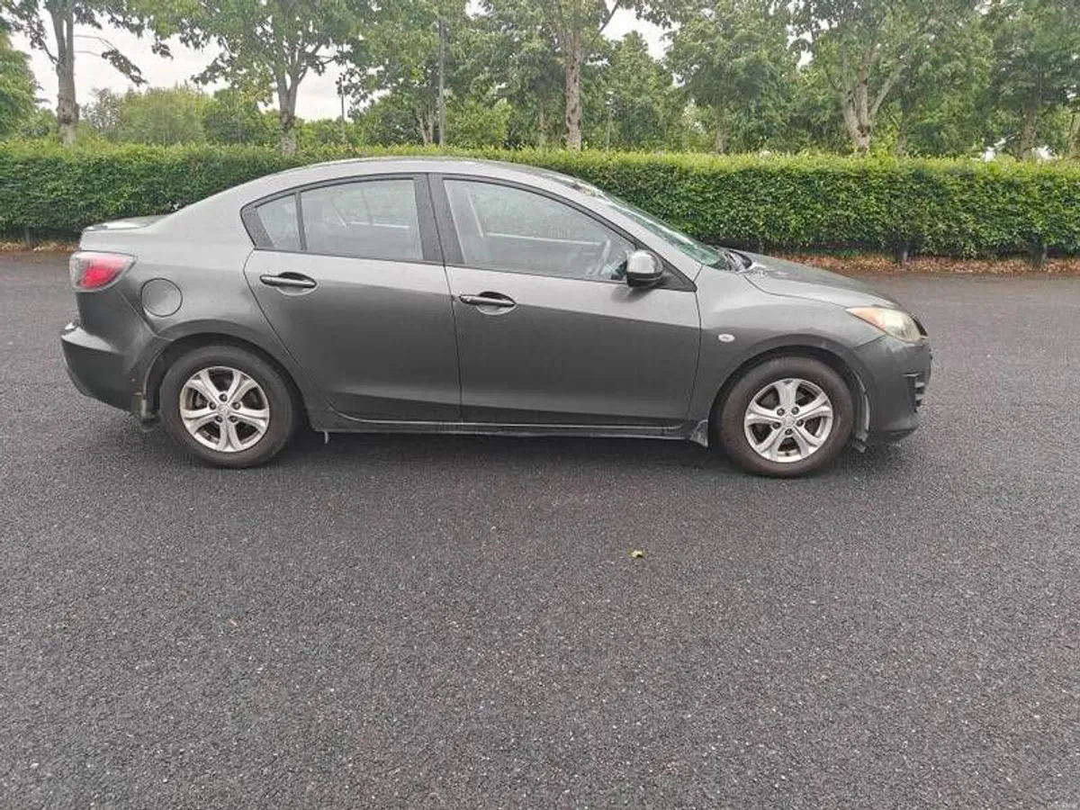2012 Mazda 3 new NCT, taxed - Image 2