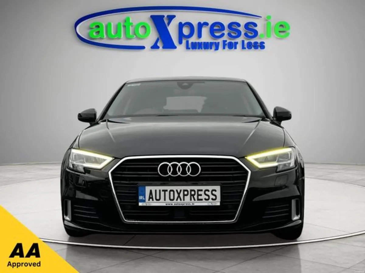 Audi A3 **Signature Edition** SPORTS 30TFSI SPORT - Image 3