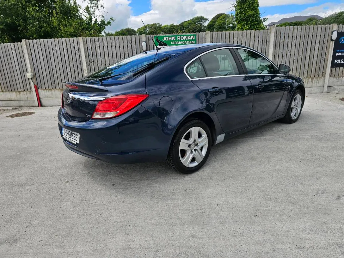 Opel Insignia with Nct and Tax - Image 4