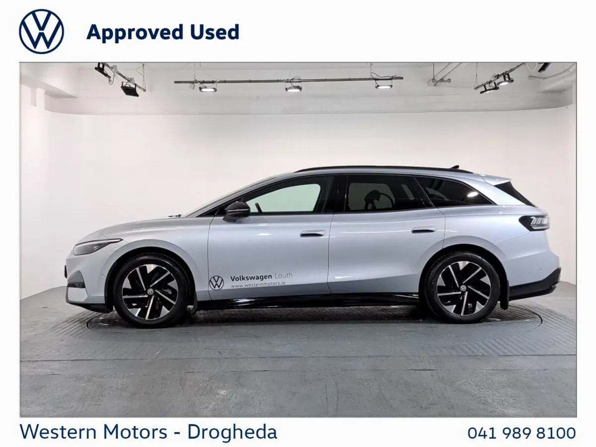 Volkswagen ID.7 TOURER PRO PLUS 77KWH ** DEMO SALE - Image 6