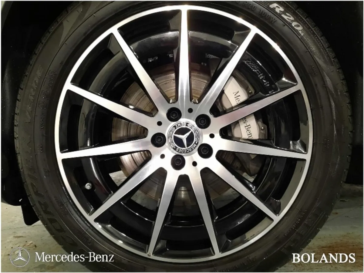 Mercedes-Benz EQC 400 AMG Line with Upgraded Alloy - Image 5