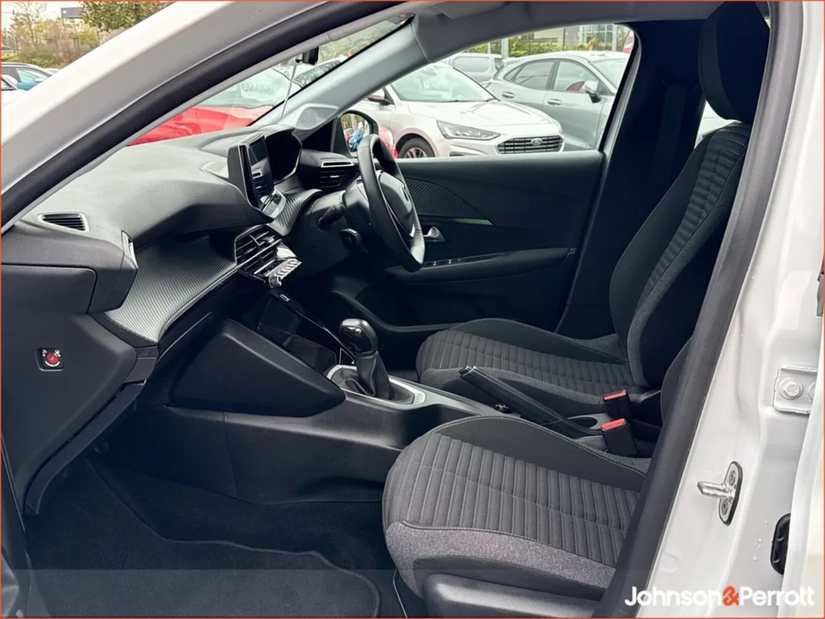 Peugeot 208 1.2 Puretech 75bhp Active - Image 4