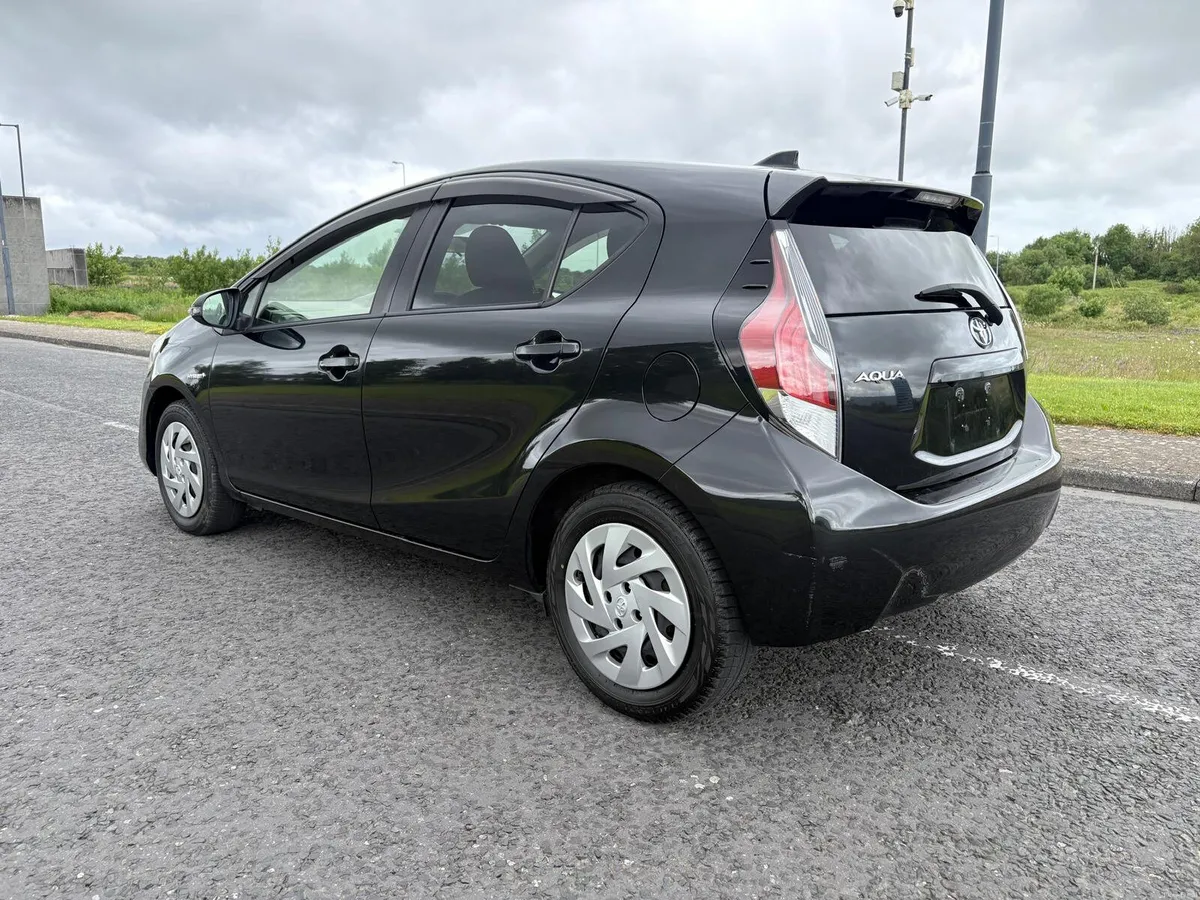 2016 Toyota Aqua, 1.5 Petrol Hybrid, Automatic - Image 4