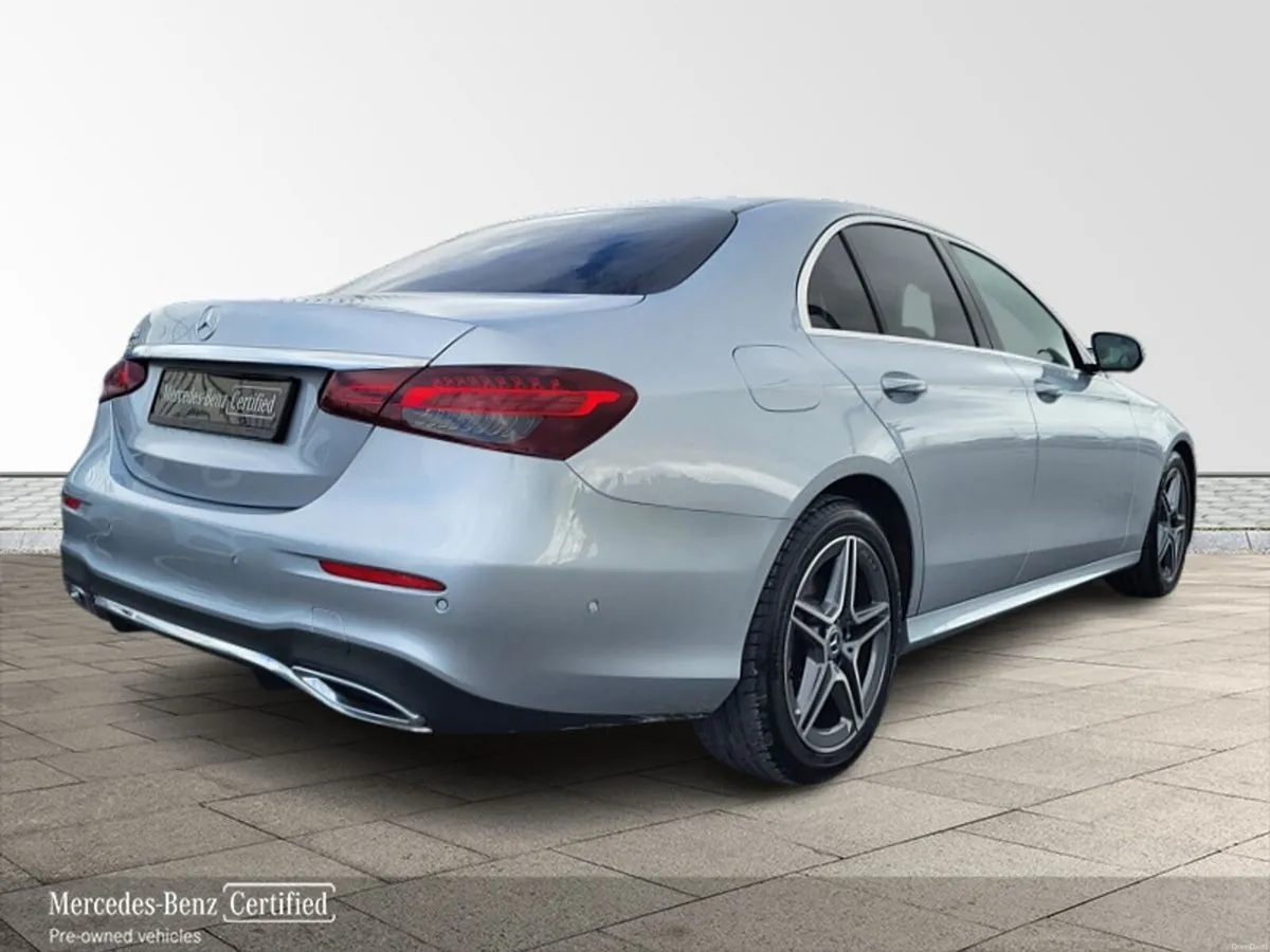 Mercedes-Benz E-Class E220d AMG LINE SALOON * LOW - Image 4