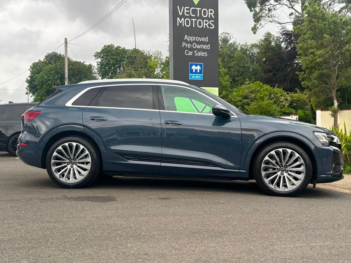 Audi Q8 e-tron 55 S-LINE QUATTRO 21" WHEELS - Image 6