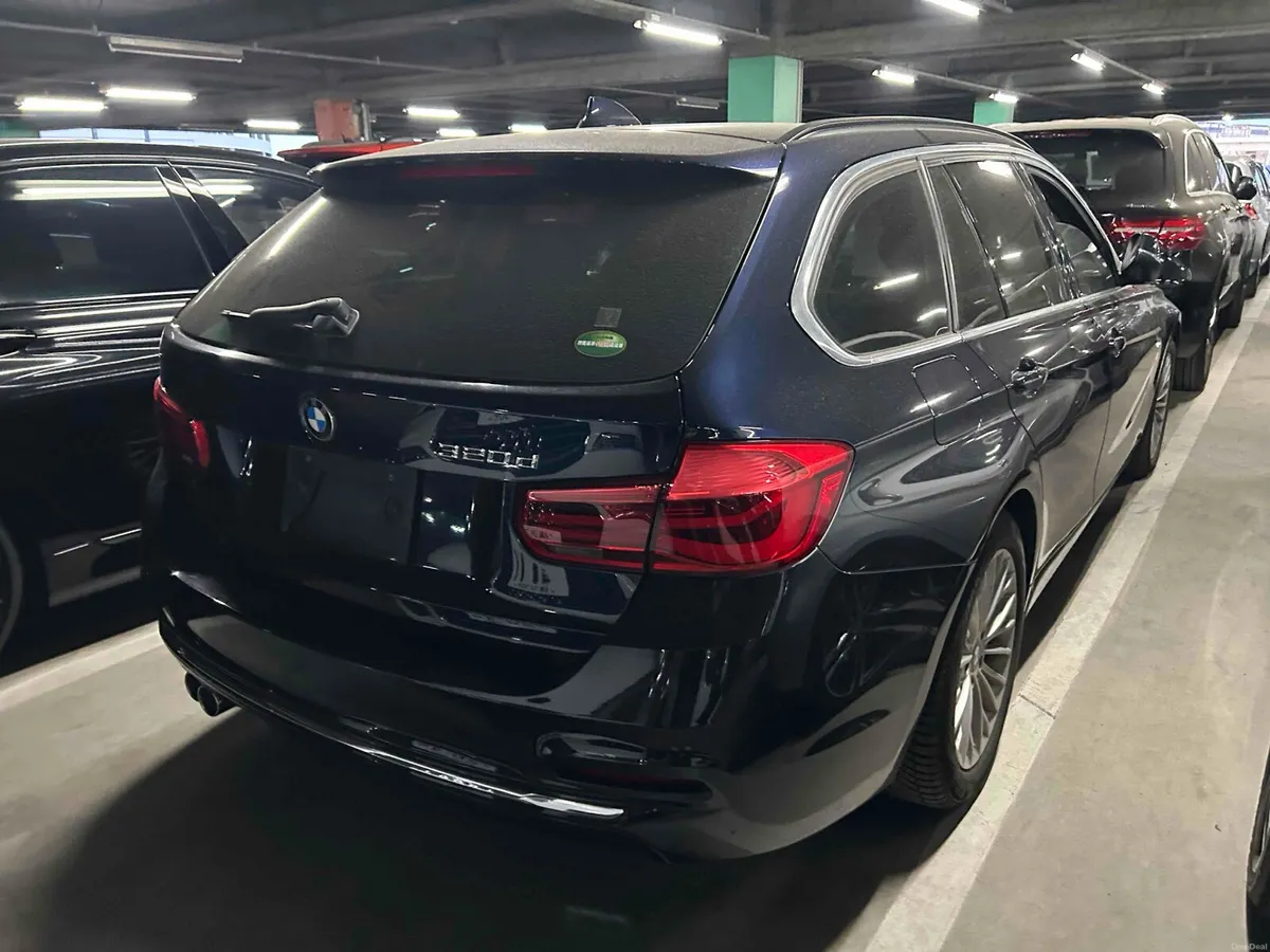 BMW 320D TOURING LUXURY AUTO 2017 - Image 2