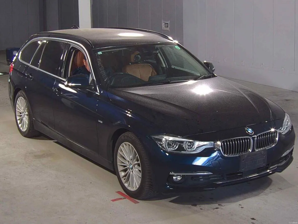 BMW 320D TOURING LUXURY AUTO 2017 - Image 1